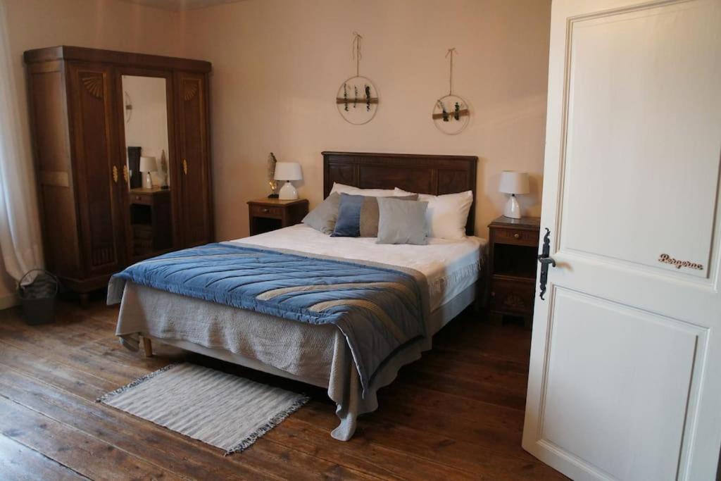 Entre Pierre Et Vigne - Charming Former Winery Farmhouse With Hot Tub & Swimming Pool 모네스티에 외부 사진